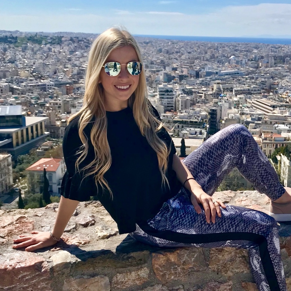 Meet your Posher, Dani